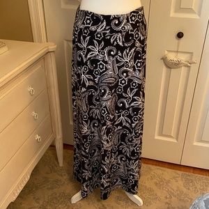Black & White Paisley Maxi Skirt - Size Small